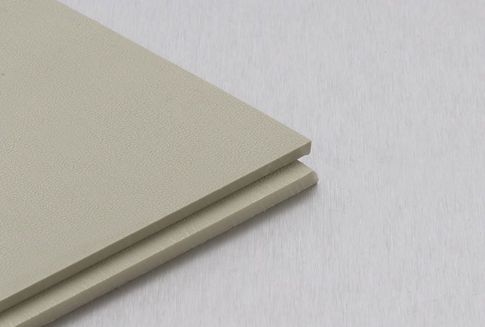 PPC-PB-(Polypropylene-Copolymer-–-Polyester-Backed) PPC-PB (Polypropylene Copolymer – Polyester Backed)